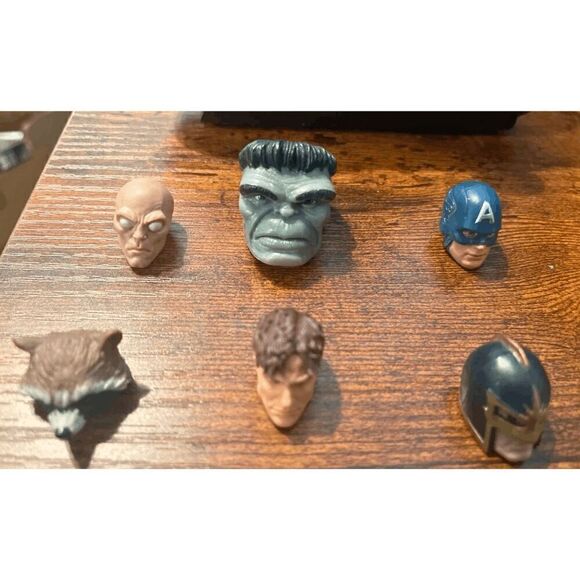 Marvel Superhero Action Figure Heads - Set of 6 Collectibles - Picture 1 of 1
